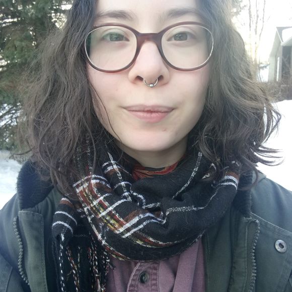 Meet your Posher, Emma - Picture 1 of 1